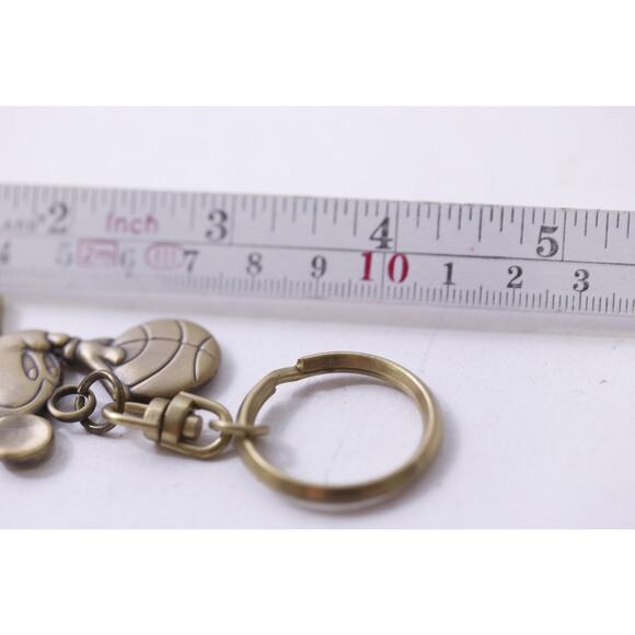 Disney Mickey Mouse Basketball Player, Keychain, Cartoon, Sports ~ 250903-WH 584 - Picture 3 of 3